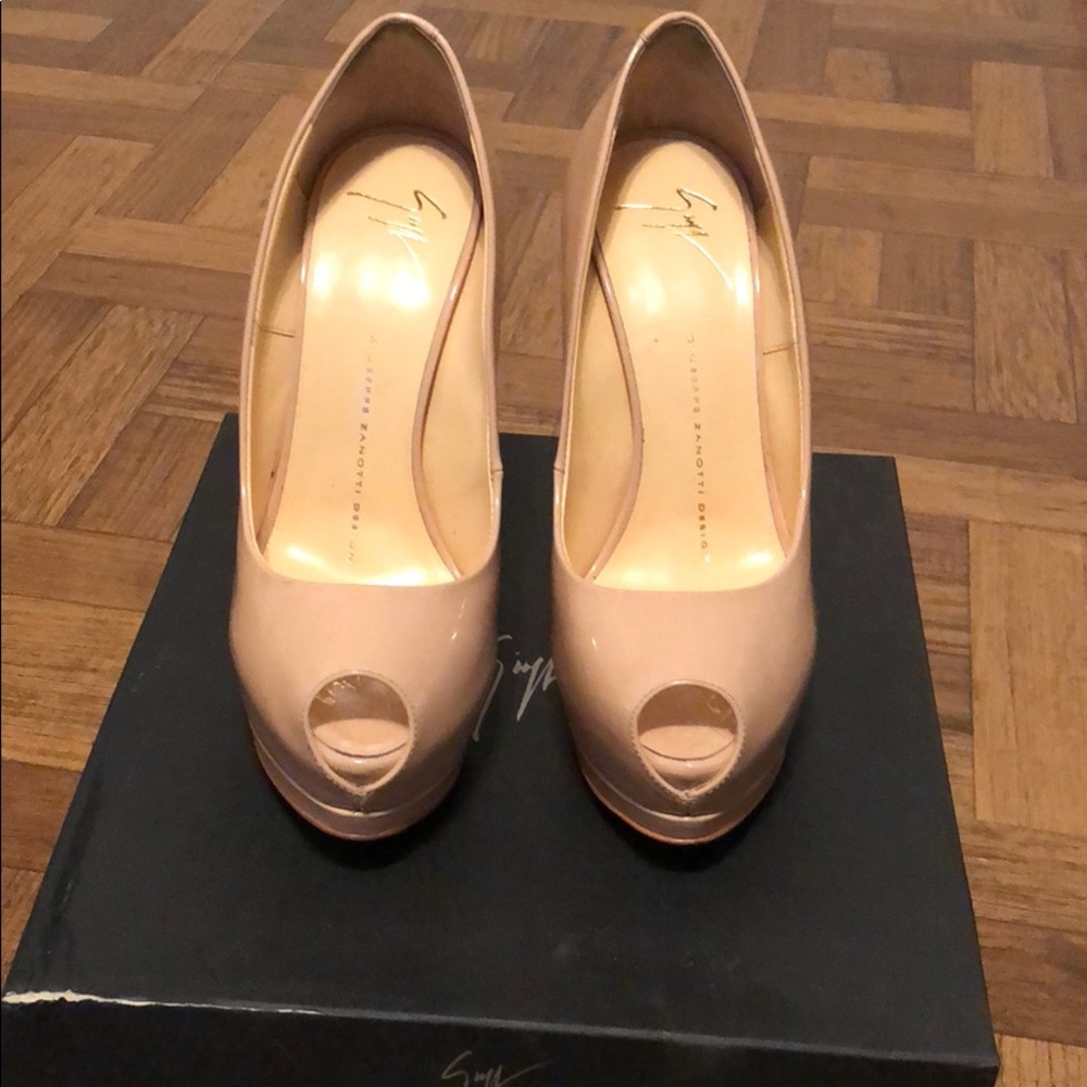 Giuseppe Zanoti-  Vernice Blush Platform heels